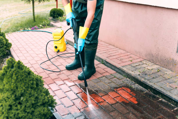 Garage Pressure Washing in Shiner, TX