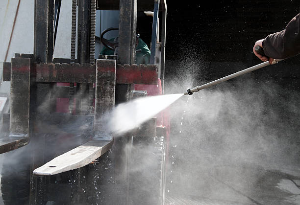 Pressure Washing Contractors in Shiner, TX